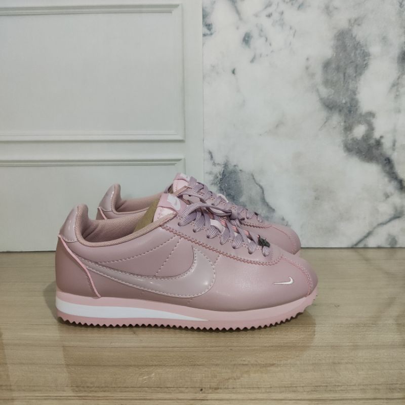 nike cortez plum