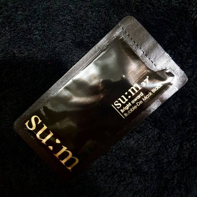 Bubble mask sum:37 sum37 sum 37 bubble de mask black