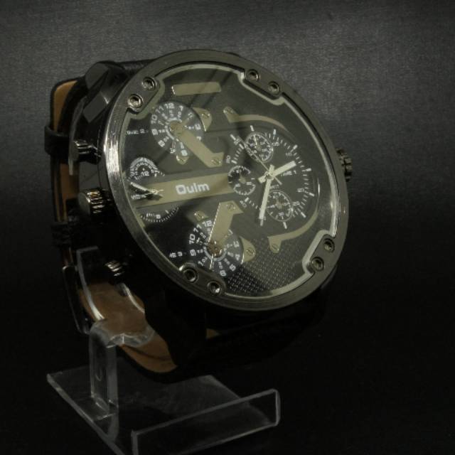 Jam tangan merek oulm