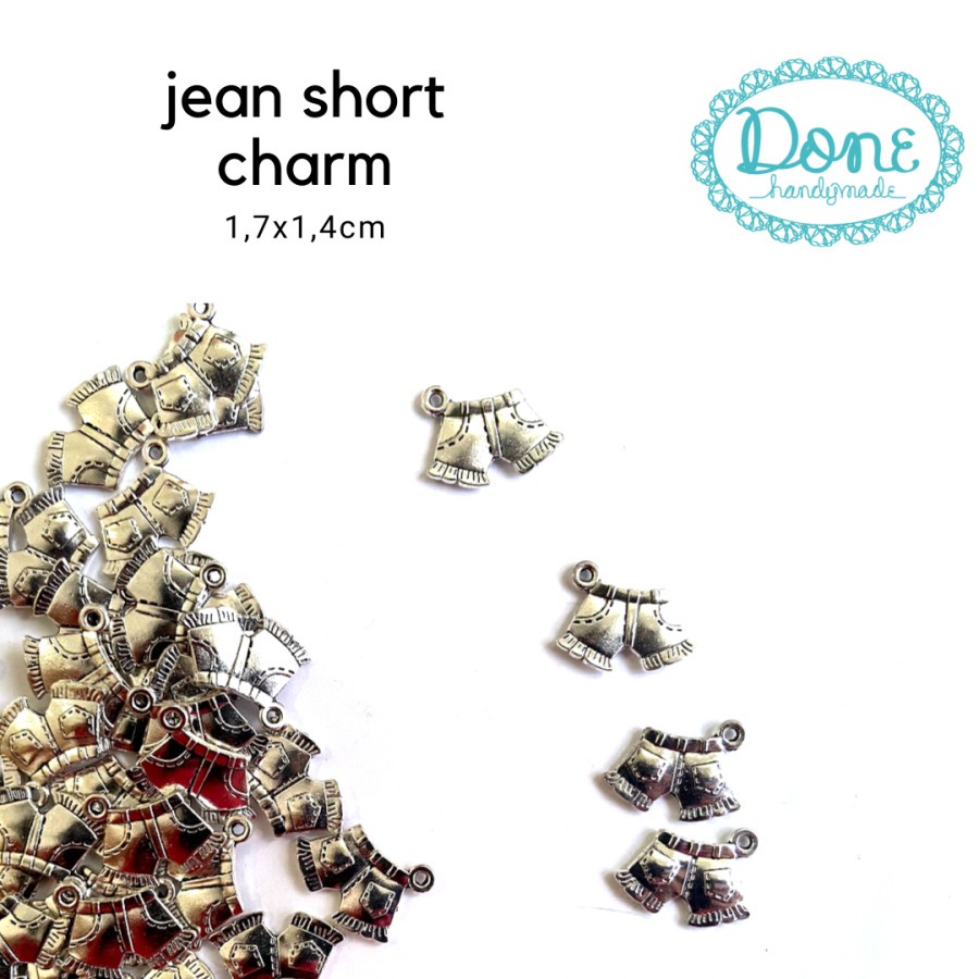 Jean short charm aksesoris pernak pernik celana pendek tali masker