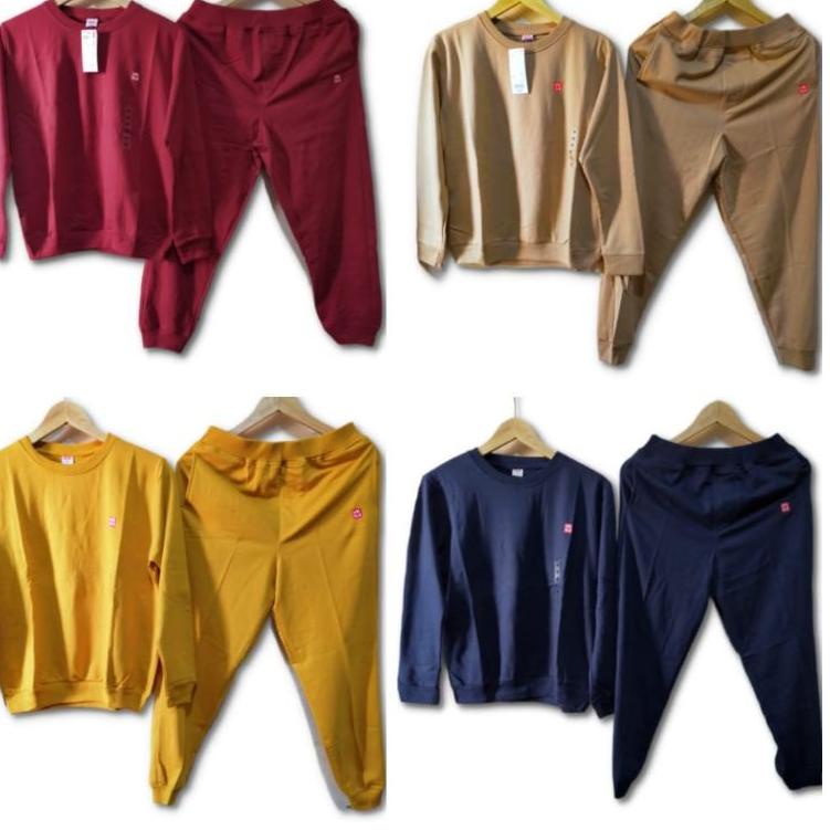 Setelan uniqlo wanita / setelan sweater uniqlo wanita / one set sweater uniqlo wanita ▪ CCR.25Au22g