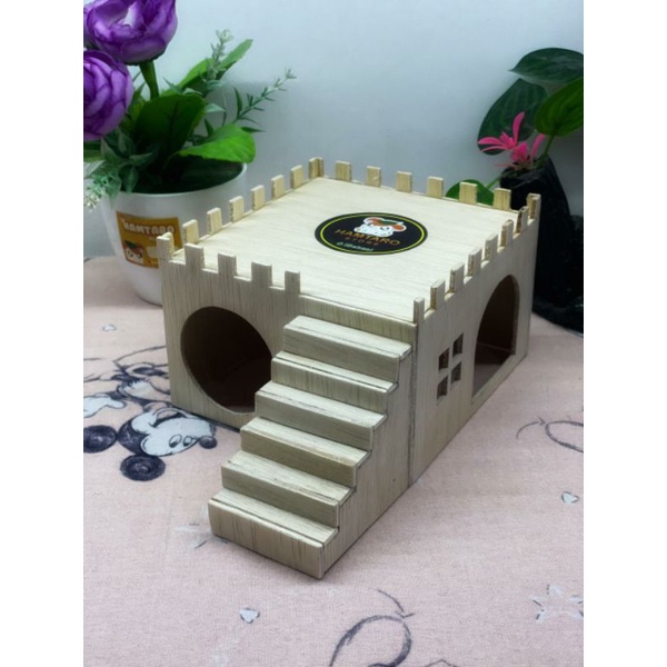 Rumah Hamster Istana Benteng 2 sisi Pintu Mainan Hamster Model Kayu