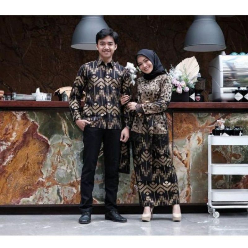 BATIK COUPLE KEBAYA BROKAT ATASAN BROKAT KUTUBARU , KEBAYA BROKAT