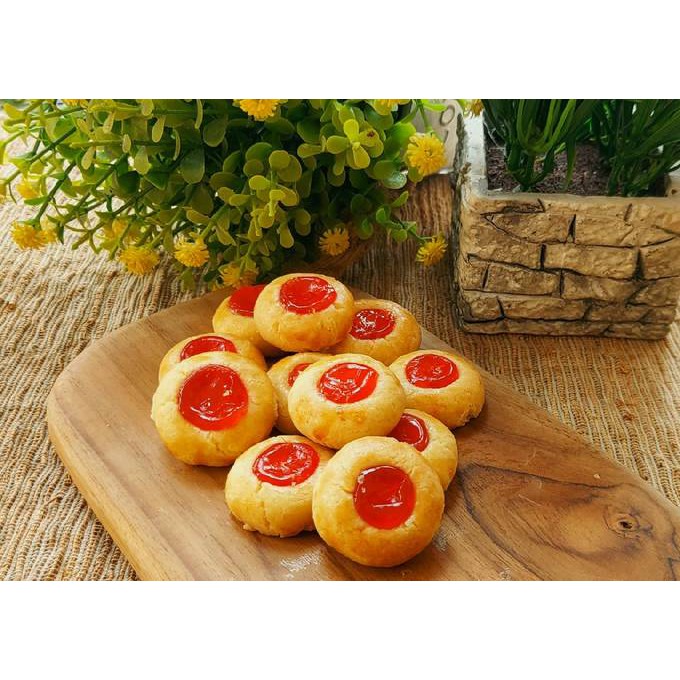 

Paket Lebaran / Paket Ramadhan / Paket Kue Kering / Thumbprint Homemade Premium By Fransha Bakery