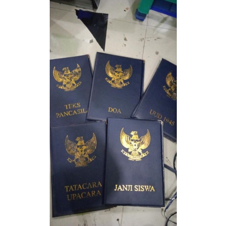 

Sampul Map Upacara 1 Set