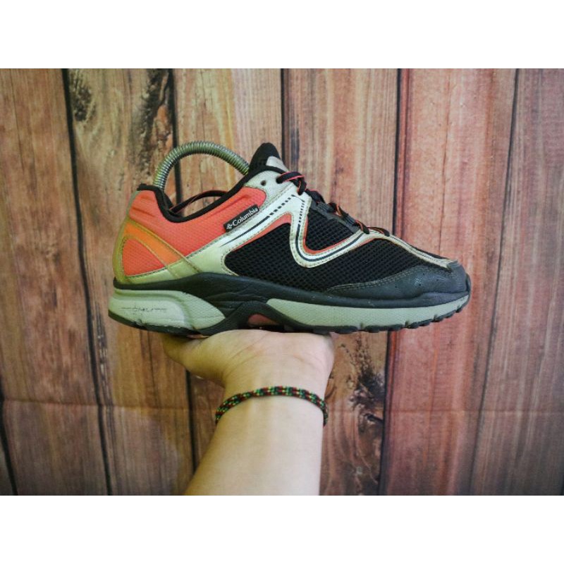 Sepatu Gunung Columbia Second