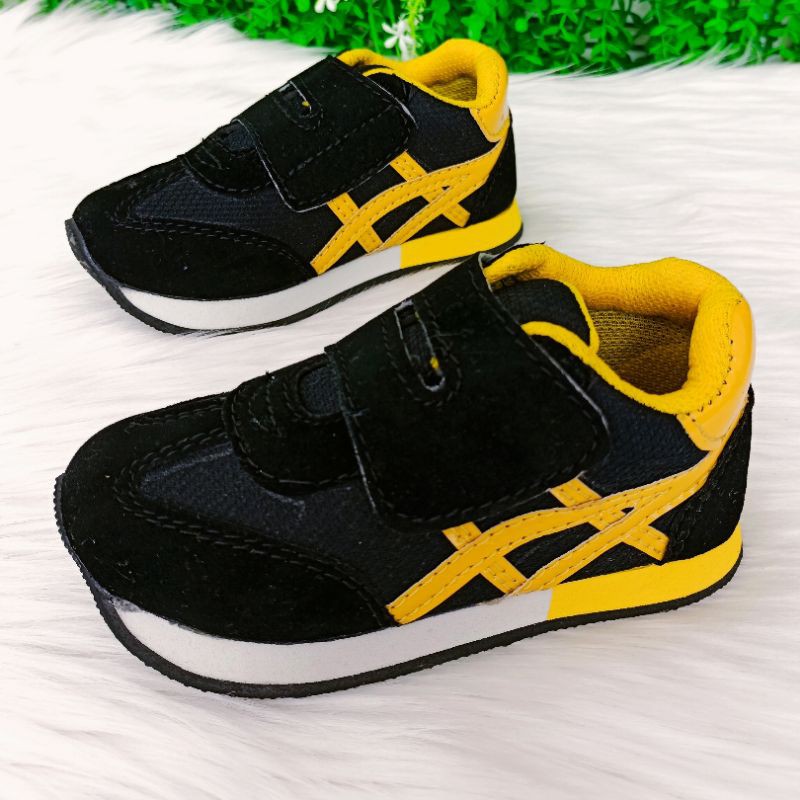 sepatu anak sneakers imitasi laki laki atau perempuan as hitam kuning murah