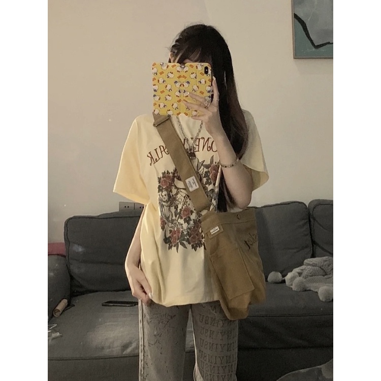 [100%  Katun]Flowers Kaos Lengan Pendek Cream Atasan Wanita Oversize Printed T-shirt Kekinian Korean Style