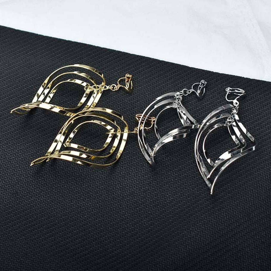 Anting Klip On Tanpa Tindik Desain Geometri Hollow Besar Untuk Wanita