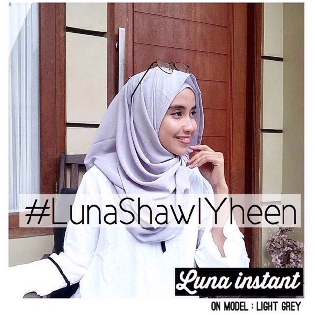 Luna Instant Shawl