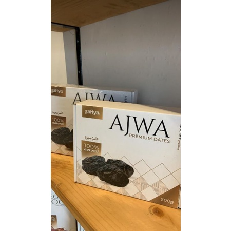 

Kurma Ajwa