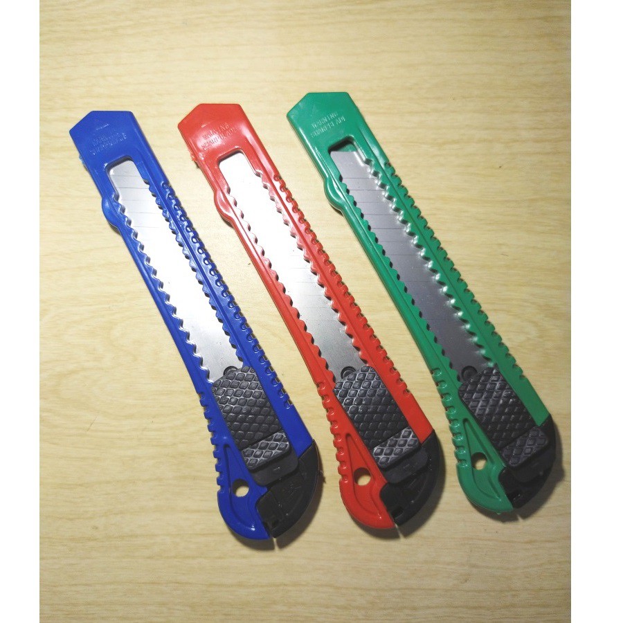 

cutter besar pisau pemotong kater serbaguna ecer grosir termurah