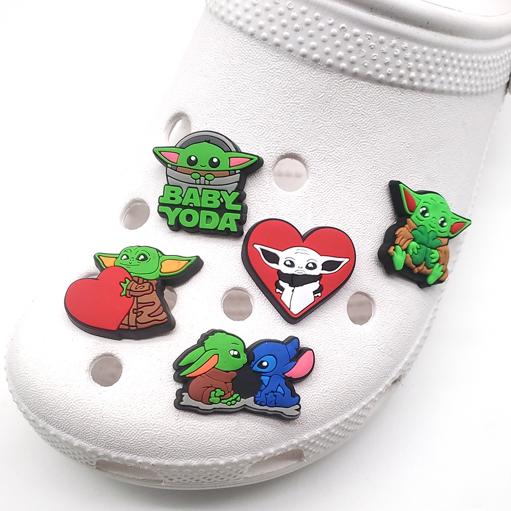 yoda lucu Crocs Pin Jibbitz sandal kartun shoe charms DIY Dapat Dilepas decorate Lubang Sepatu accessories anak hadiah Natal