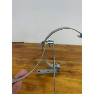 GANTUNGAN TALANG AIR BESI 6 OVAL 1 2 SETENGAH LINGKARAN GANTUNGAN TALANG AIR BESI 6 OVAL 1 2 SETENGAH LINGKARAN