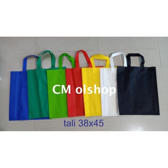 

Goodiebag Tas Spunbond 38X45 Tali Grosir