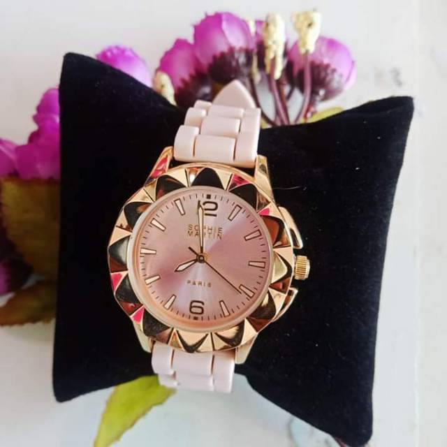 Jam tangan Dania Sophie Martin