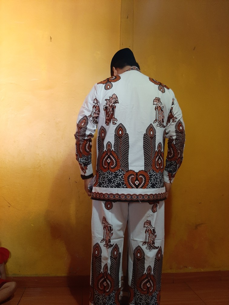 Batik Solo Trendi Set Celana Sarung Dan Koko Wayang Wulu Sogan