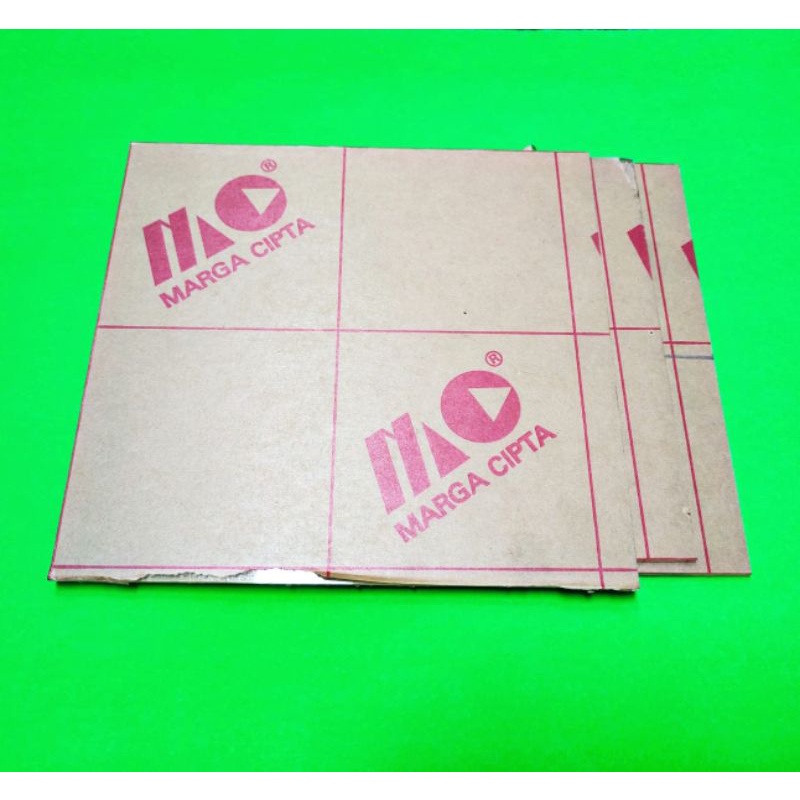 

Akrilik Lembaran Transparan Tebel 3mm x 20cm x 30cm SF6