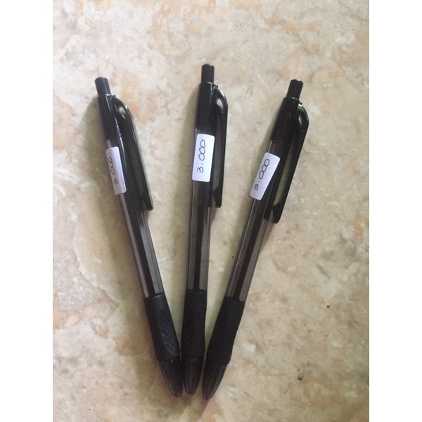 

Pulpen Snowman V-5 Hitam