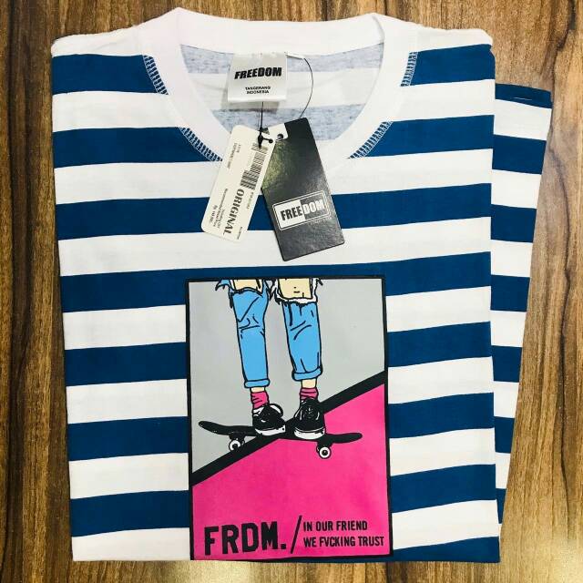 Diskon pakaian kaos distro FREEDOM atasan baju lengan Diskon pakaian kaos distro FREEDOM atasan baju lengan