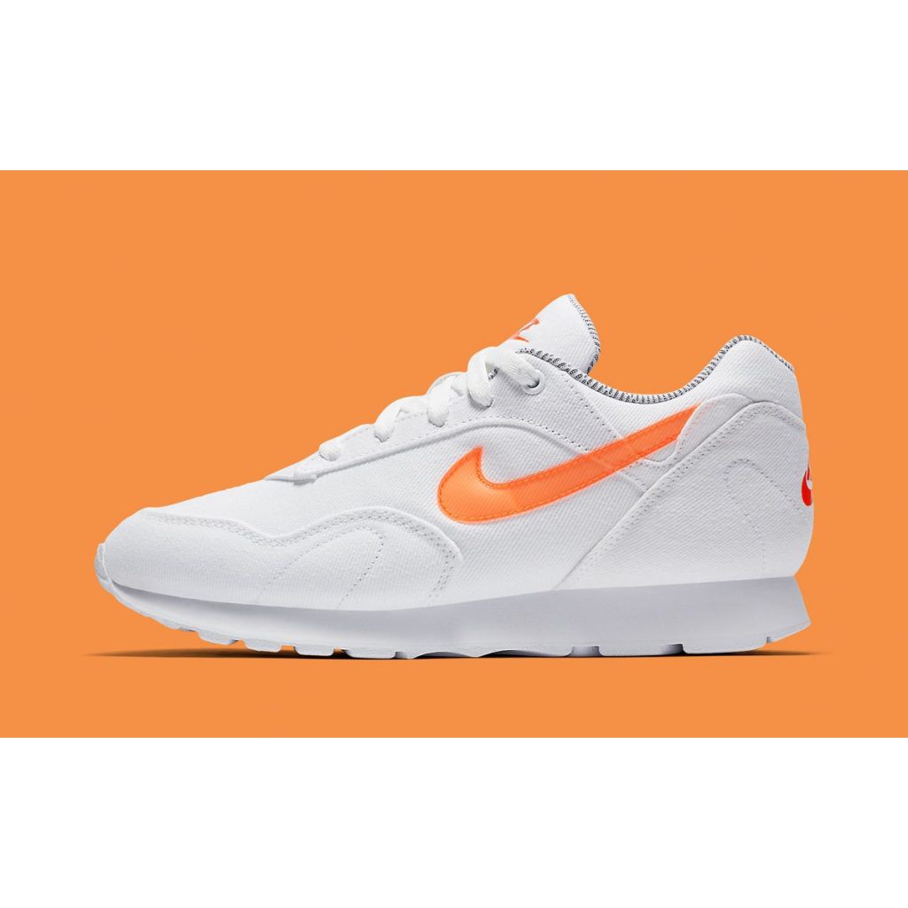 nike outburst lx