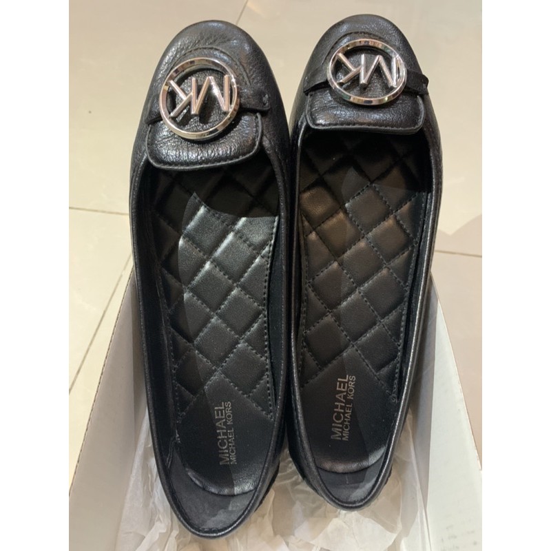 MICHAEL KORS SEPATU