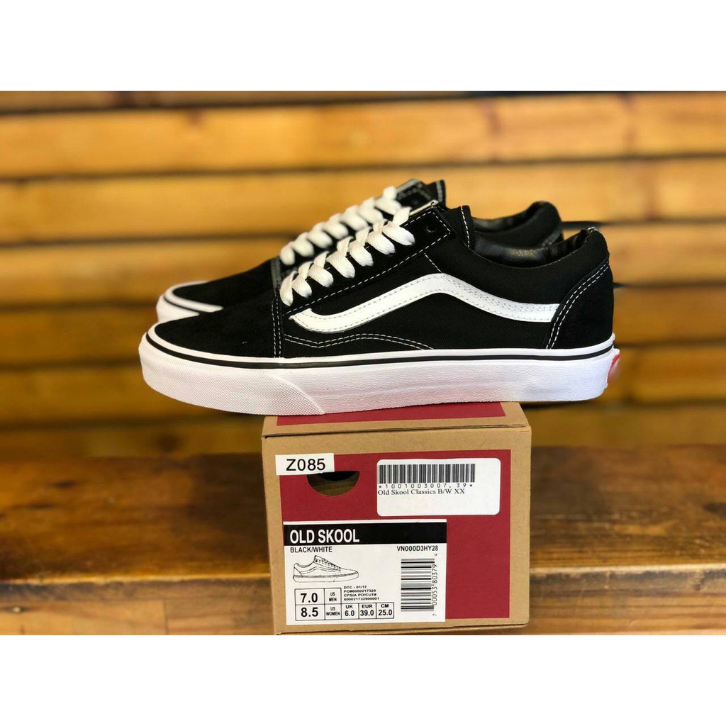 vans old skool 7 or 8 holes