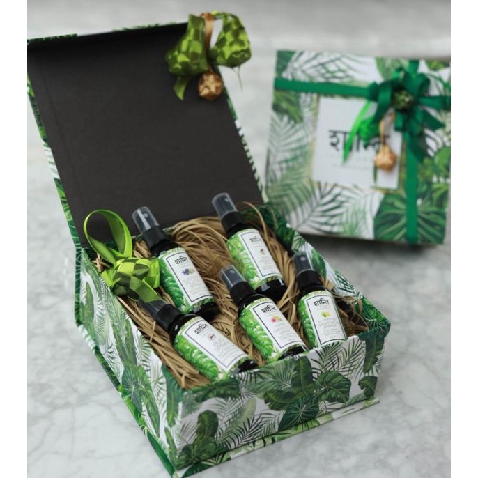 

Sale!!! Gift Box Innerpeace - Hampers - Box Kosong + Pita + Card - Paling Diminati
