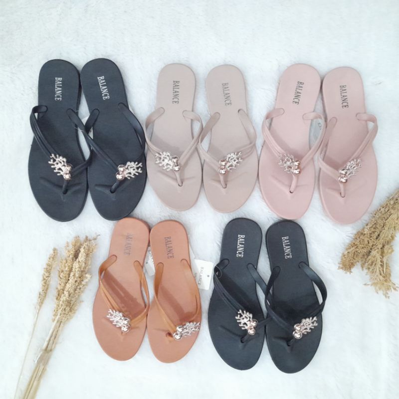 sandal balance karet