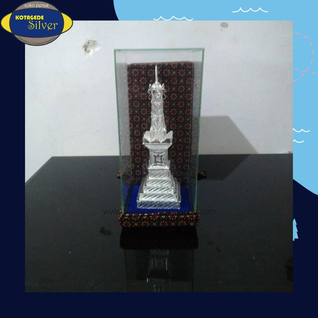 Miniatur Tugu Jogja Shopee Indonesia