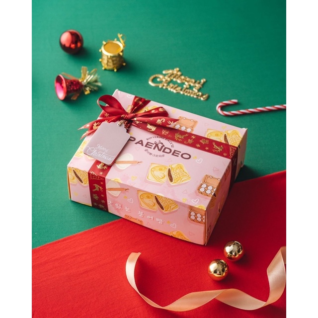 

Paendeo Christmast Hampers
