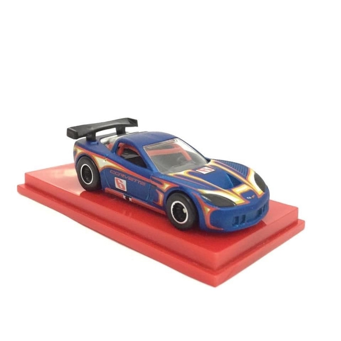 Hot Wheels Garage Ford vs GM Corvette C6R - Base Besi Ban Karet