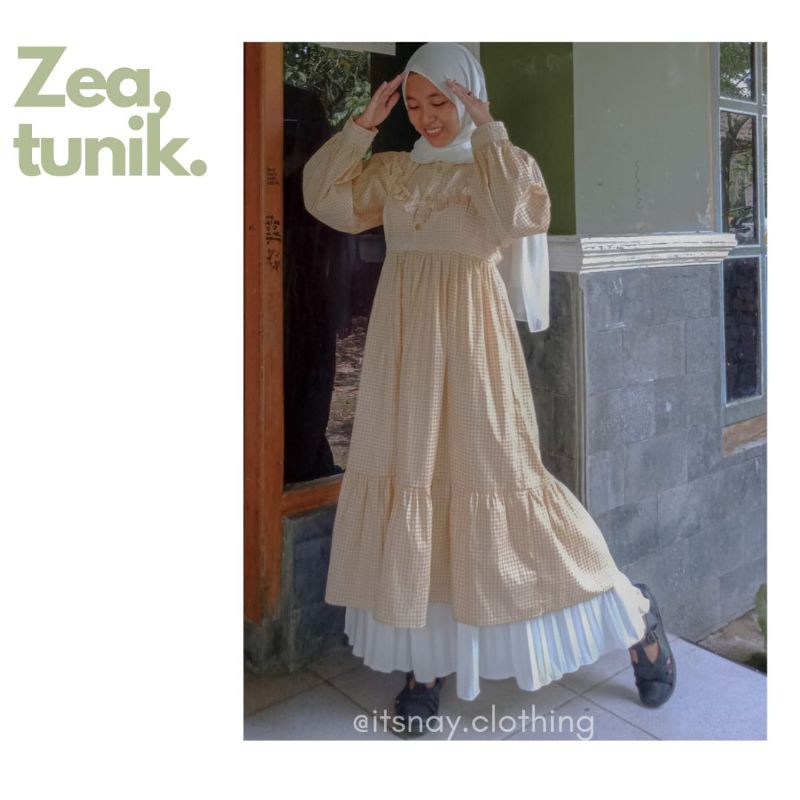 Zea Tunik