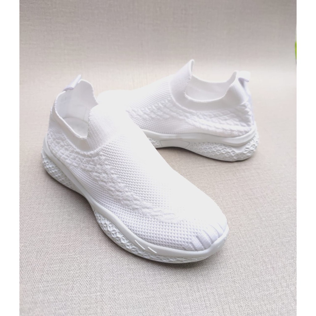 IVORY Sepatu Wanita Slip On Import Flyknit U99-3