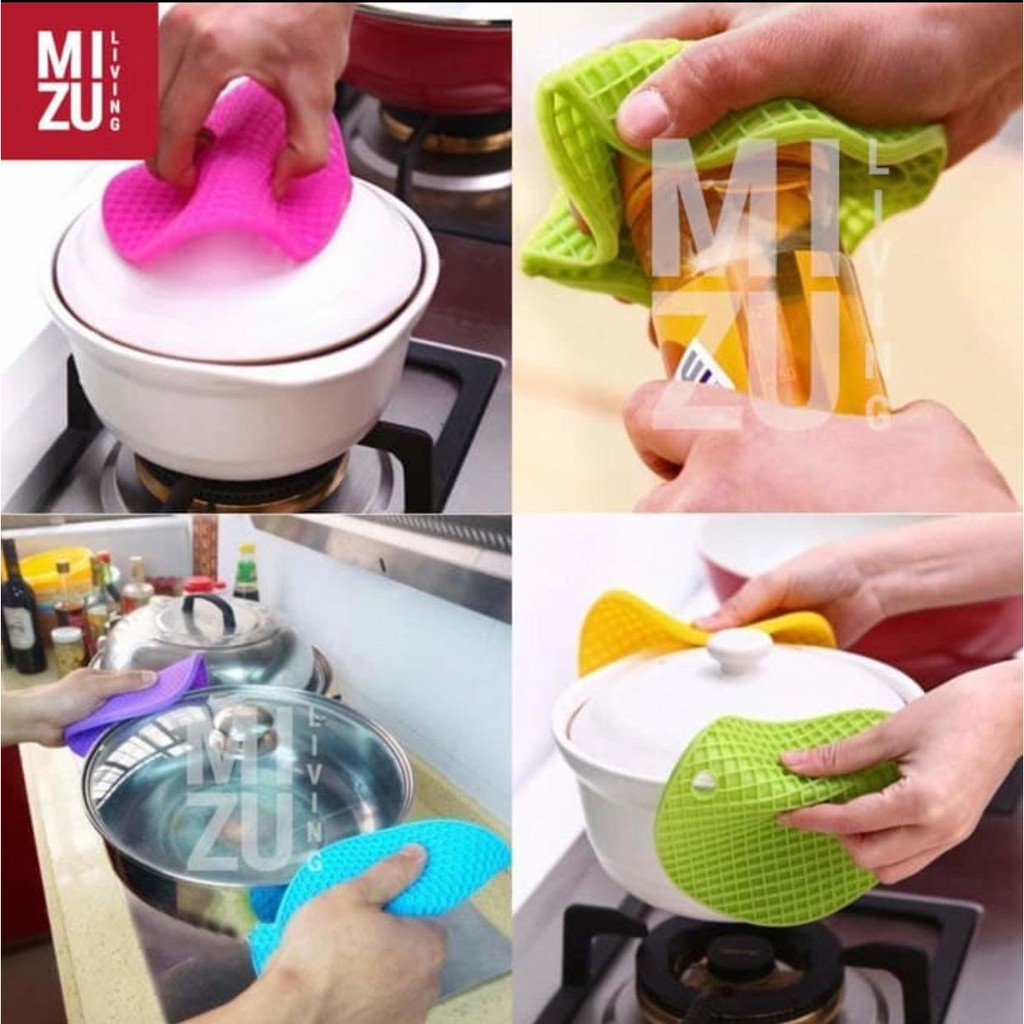 Tatakan Silikon Bulat Anti Slip Anti Panas Multifungsi Serbaguna - Random Colour