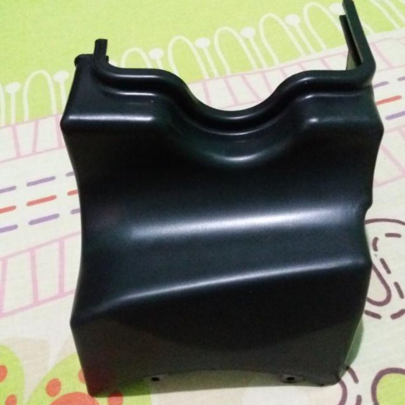 Cover Blok Kanan Spin 125 Ori