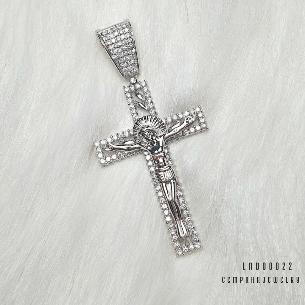 Kalung Salib Yesus Silver 925 Ukuran besar
