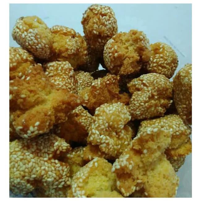 

Snack Camilan Traditional Onde-Onde Wijen / Kue Ketawa