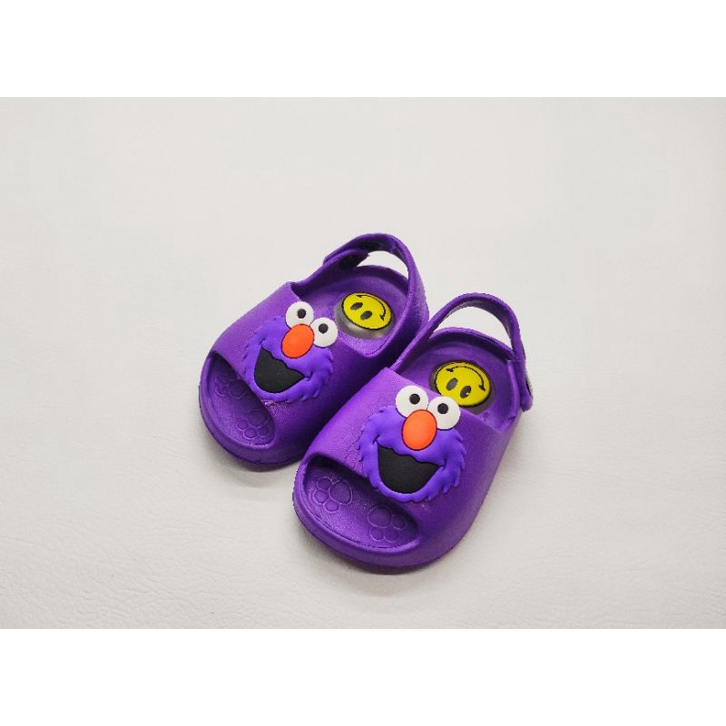 SANDAL BAIM ANAK MOTIF ELMO BERBUNYI CITT...CITT.. TERBARU / SANDAL ANAK TALI BELAKANG WUCU / SANITA / YUTU 725D BERBUNYI CITT..CITT/ SANDAL SLIP ON ANAK / SANDAL CASUAL ANAK-ANAK / SANDAL ANAK LANDAL JEPIT / SANDAL CASUAL ANAK / SANDAL KOKOP / SLIP ON