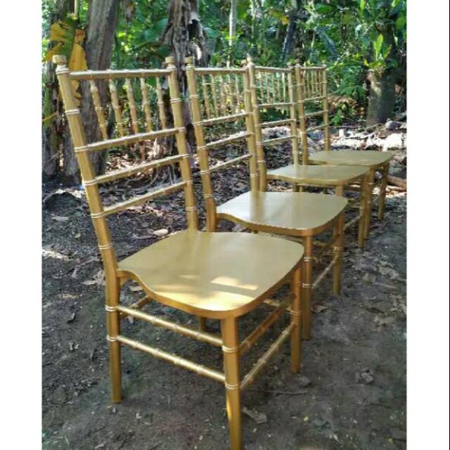 Kursi tiffani pelaminan pernikahan rustik