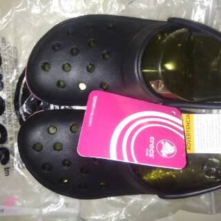  Sepatu  sandal  crocs  Tone skylar clog ready warna HITAM  