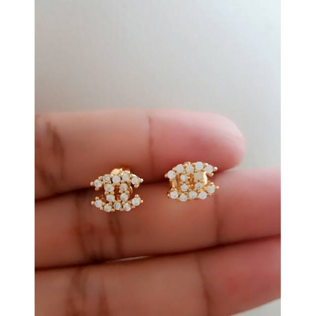 giwang chanel lapis emas 18k