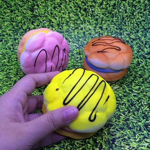 SWEET BUN MEDIUM SQUISHY / squeeze panda ibloom burger roti boy