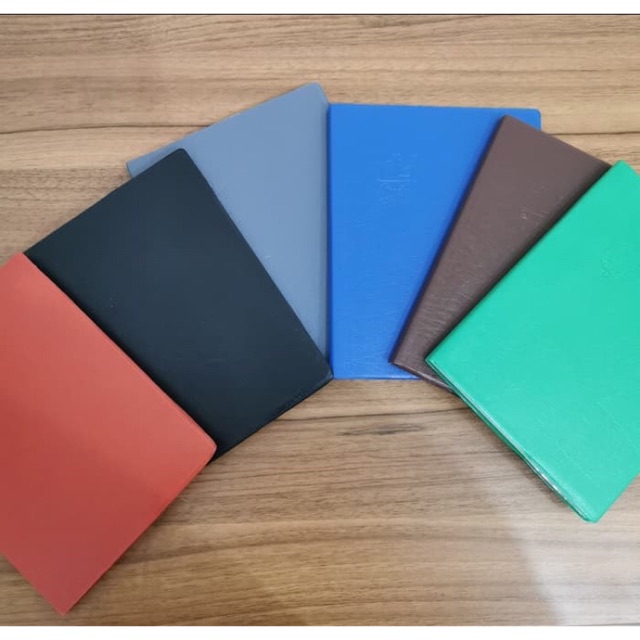 

Buku Kuarto / Kwarto Standard 100 Lembar Plastik Cover