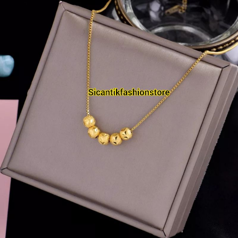 Kalung Titanium Alis Wanita Manik Beruntung Mewah Lapis Emas 18K Wanita Anti Karat Perhiasan Wanita Kalung Wanita Titanium Gold Liontin Boba Terbaru Terlaris Anti Karat Selamanya Kalung Wanita Korea Kekinian Kalung Rantai Kotak Gold Fashion Wanita