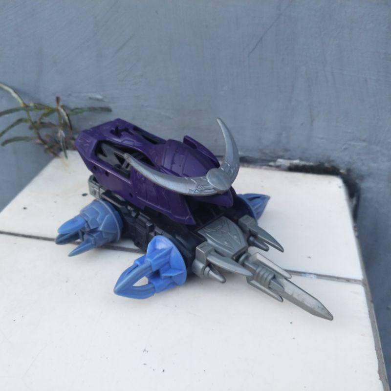 Crush Gear Gogetsu Ungu Sasis ZVT