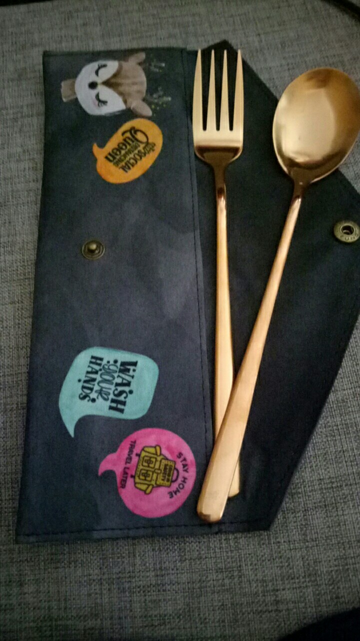 Sendok Garpu Case Include Cutlery