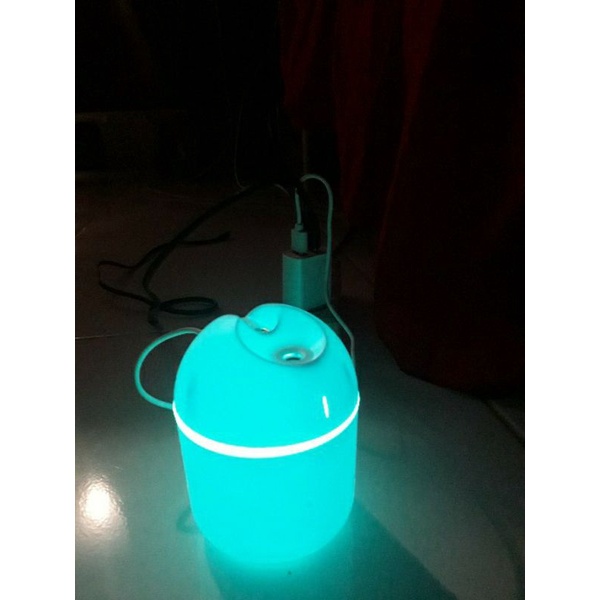 Humidifier LED aromaterapi diffuser pengharum penyejuk pewangi ruang mobil elektrik lampu RGB