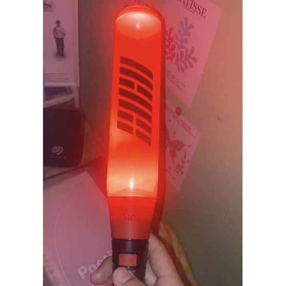 PRELOVED LIGHSTICK IKON KONBAT VER 2