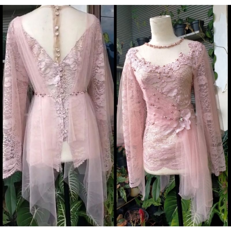 kebaya sayap samping belakang